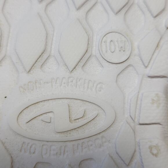 EUC Athletic Works WWAW41CA007L Women's 10W Bungee Slip On Walking Sneaker - Picture 9 of 11